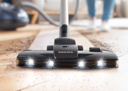 Avsl&ouml;jar dolt damm f&ouml;r grundlig reng&ouml;ring med&nbsp;TriActive+ LED-munstycke