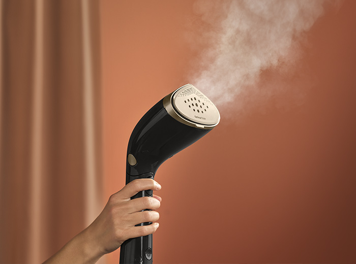 Kraftfull &aring;nga f&ouml;r skrynkelfria kl&auml;der 