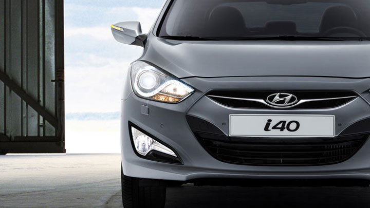 En n&auml;rbild p&aring; en bil