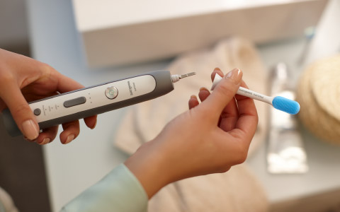 Fr&auml;sch andedr&auml;kt med Philips Sonicare eltandborste