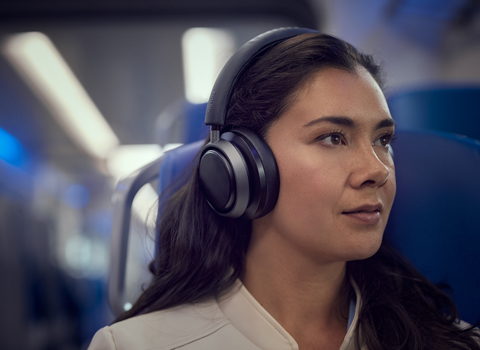 En man som njuter av den unika Fidelio-upplevelsen