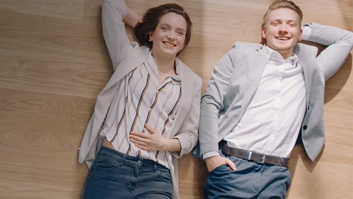 S&aring; g&ouml;r du rent tr&auml;golv