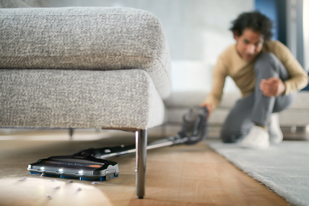 LED-ljus i munstycket avsl&ouml;jar dolt damm och smuts